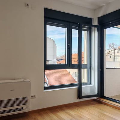 Alquiler de un acogedor apartamento de 2 habitaciones, 42 m², Zvezdara, Belgrado, Serbia